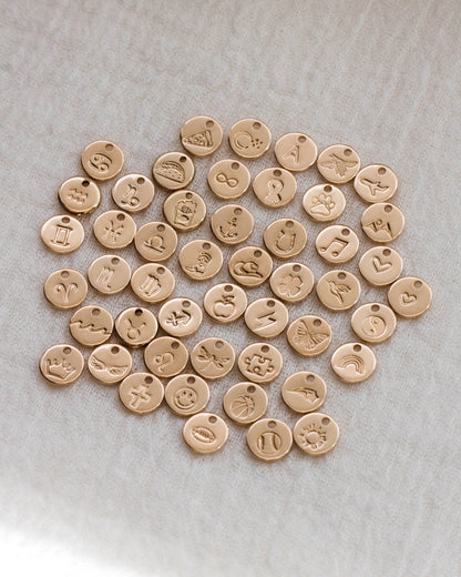 Tiny Disc Charm, CH05