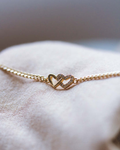 Interlocking Hearts with CZ Connector, CN16