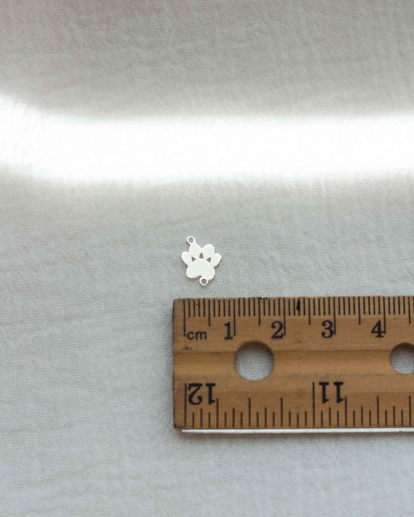 Paw Print Connector, CN38