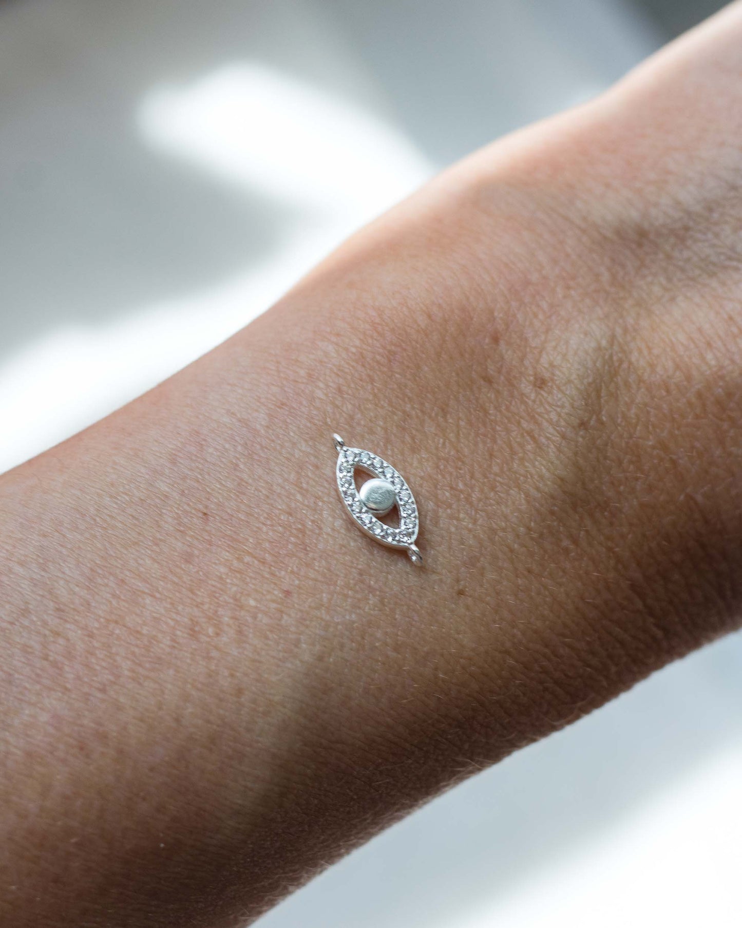 Evil Eye Connector, CN40