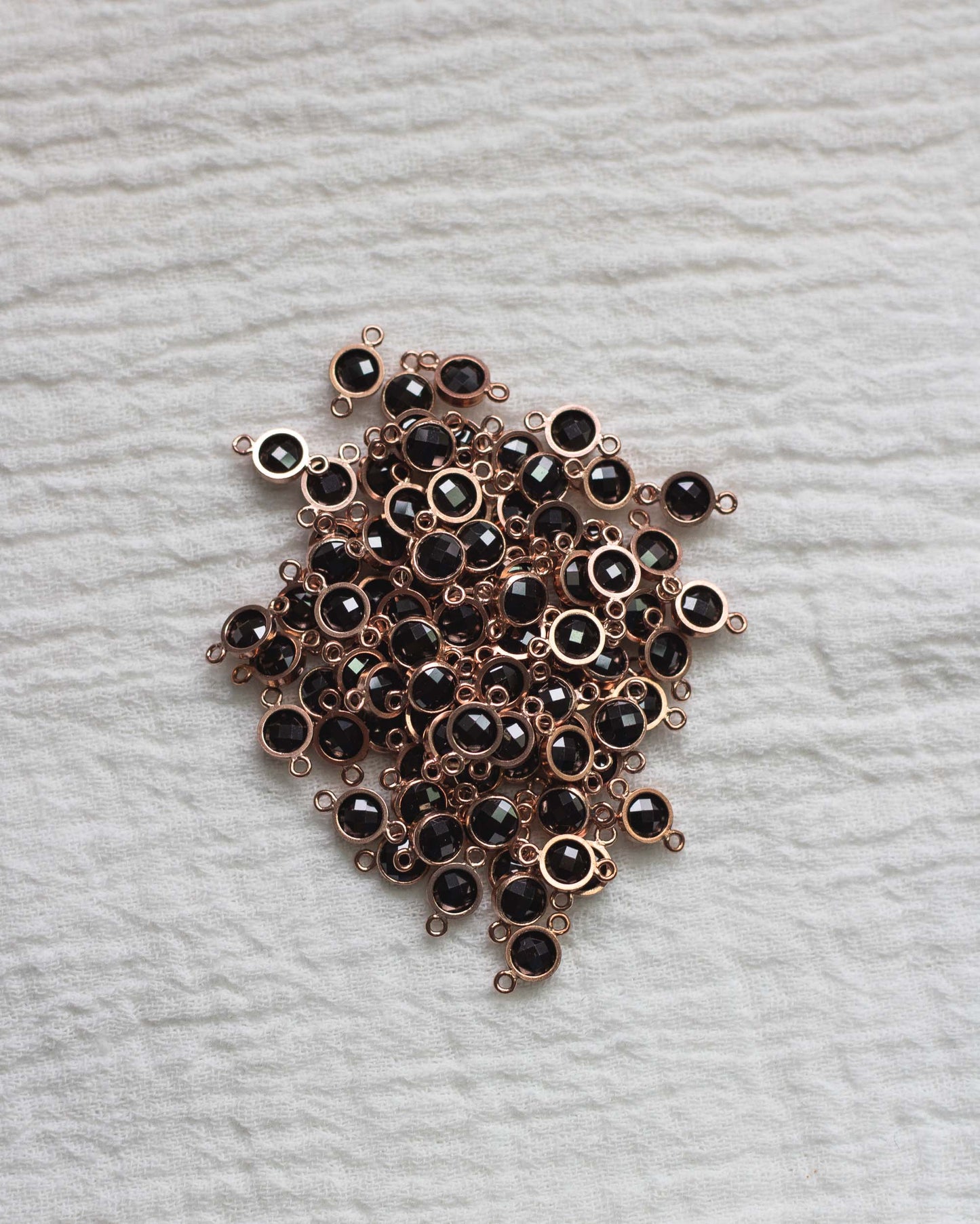 4mm Black Double Sided Checkerboard Connector, CN28