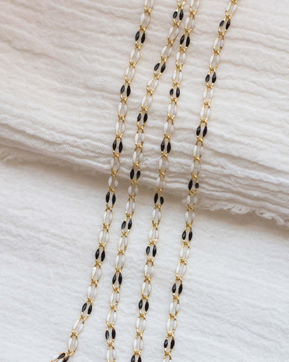 Black and White Enamel Chain, GP111