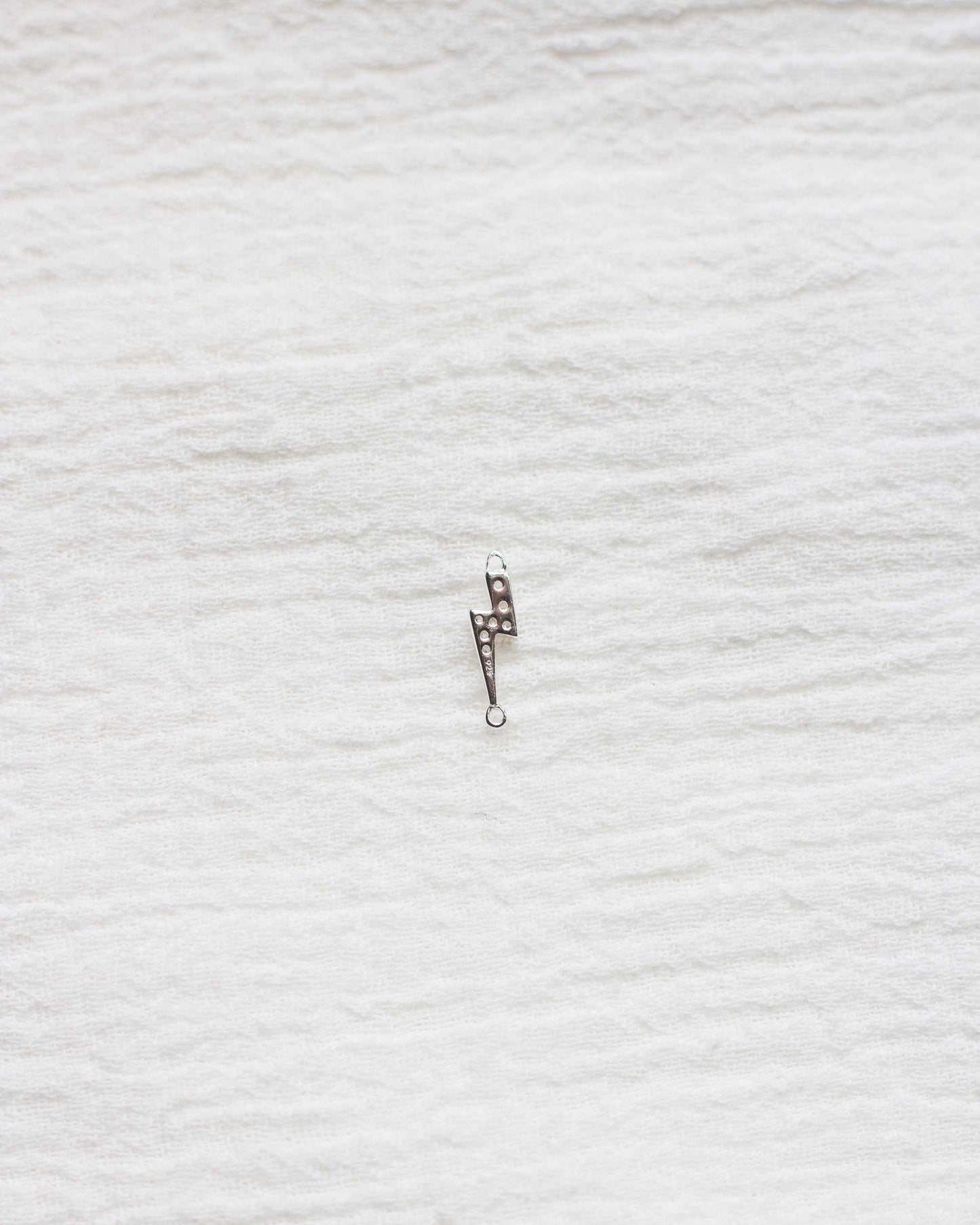 Lightning Bolt CZ Connector, CN72
