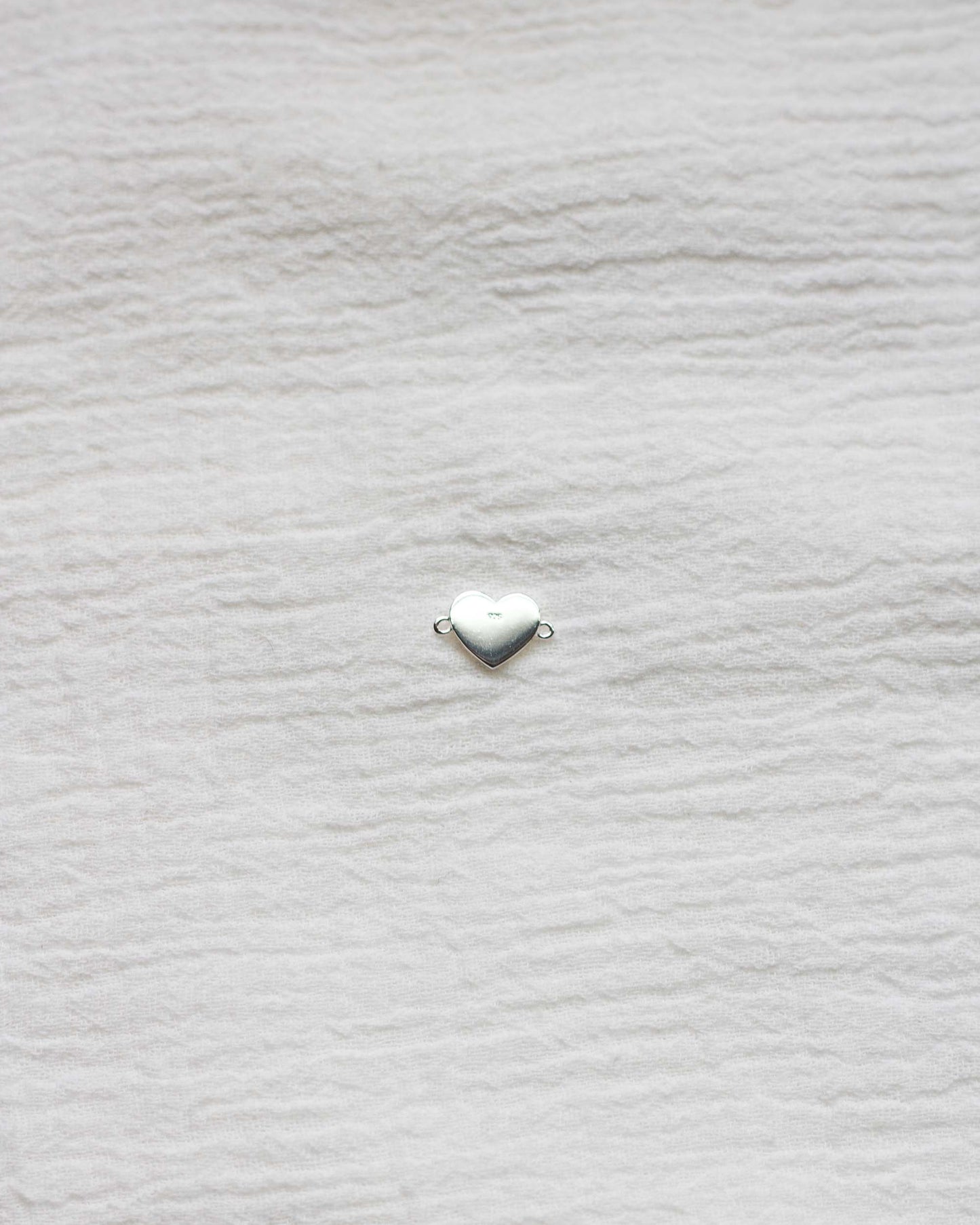 Fluted Heart Connector, CN77