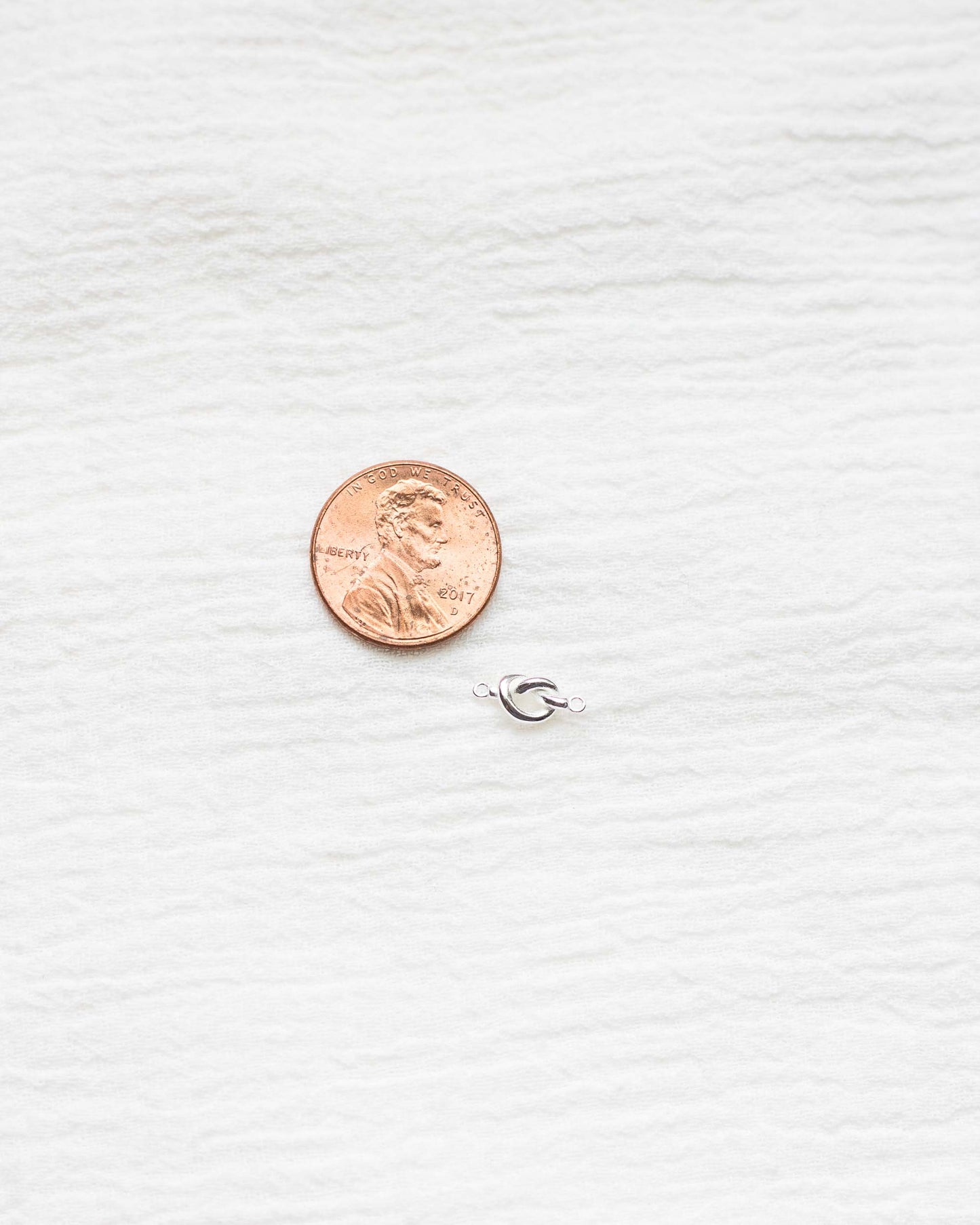 Love Knot Connector, CN81