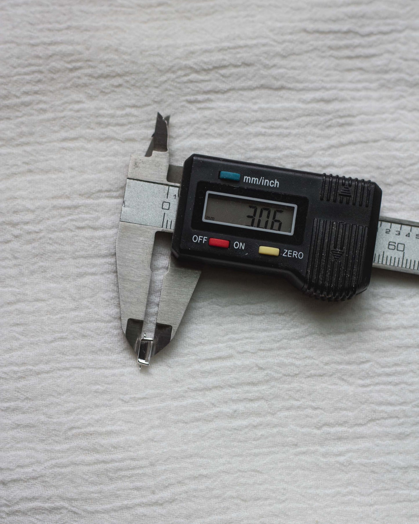 CZ Baguette Connector, CN84