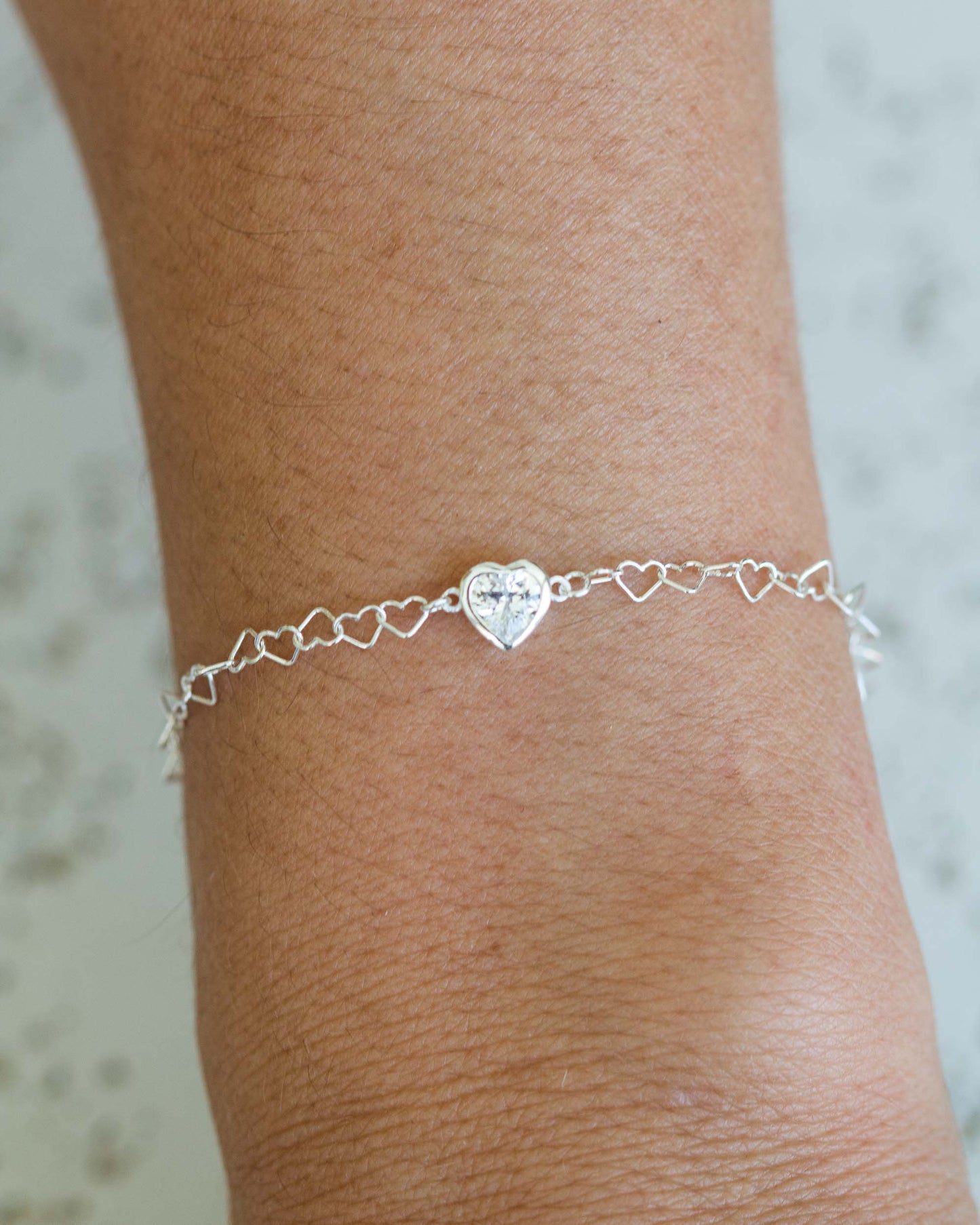 Bezel Heart CZ Connector, CN74