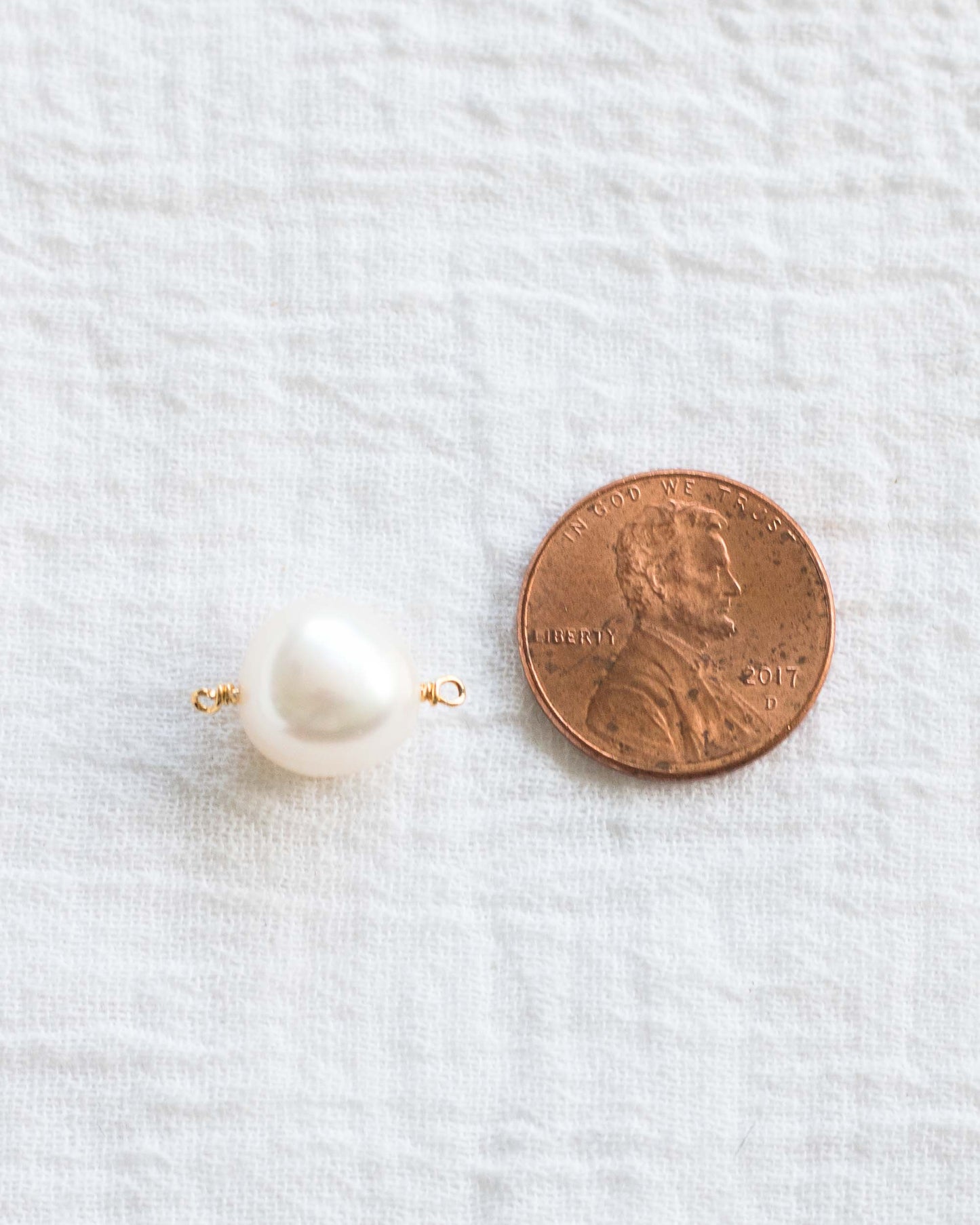 Freshwater Pearl Connector Charm, CN111