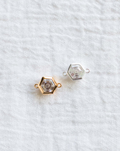 CZ Hexagon Connector, CN102