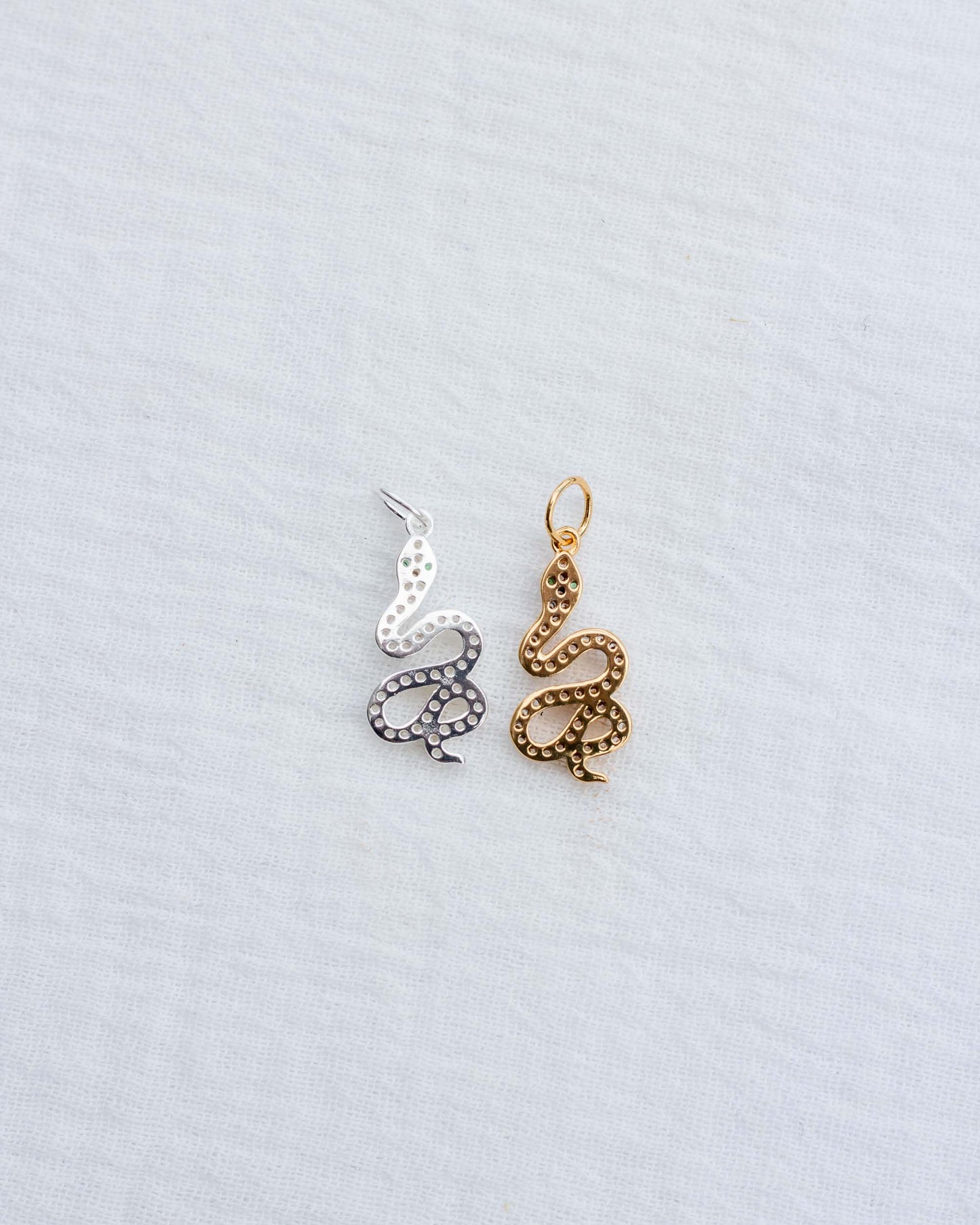 Emerald Eye Snake Charm, CH89