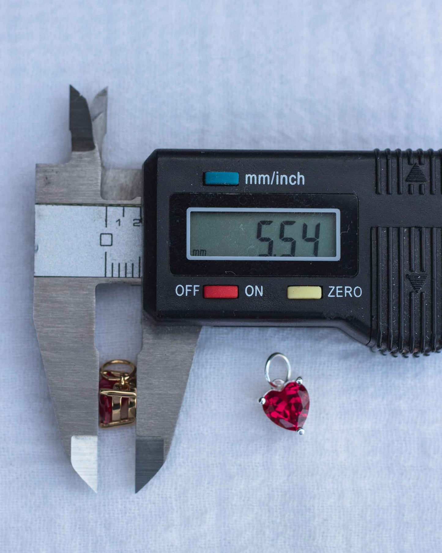 Red Gem Heart Charm, CH96