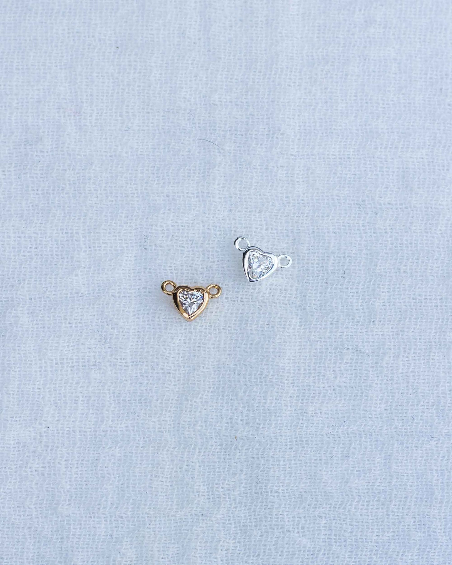 Tiny Bezel Heart CZ Connector, CN130