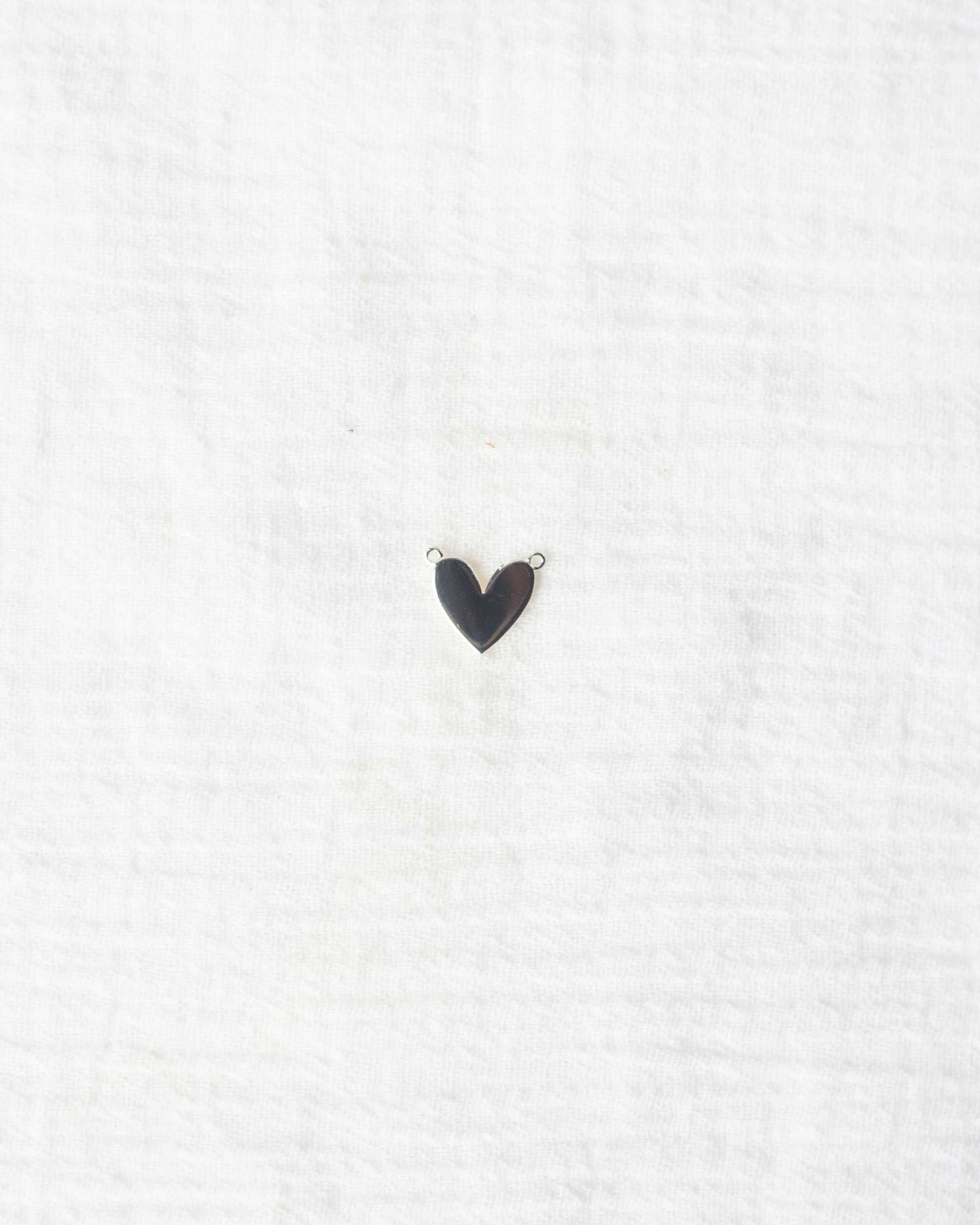 Plain Heart Connector, CN138