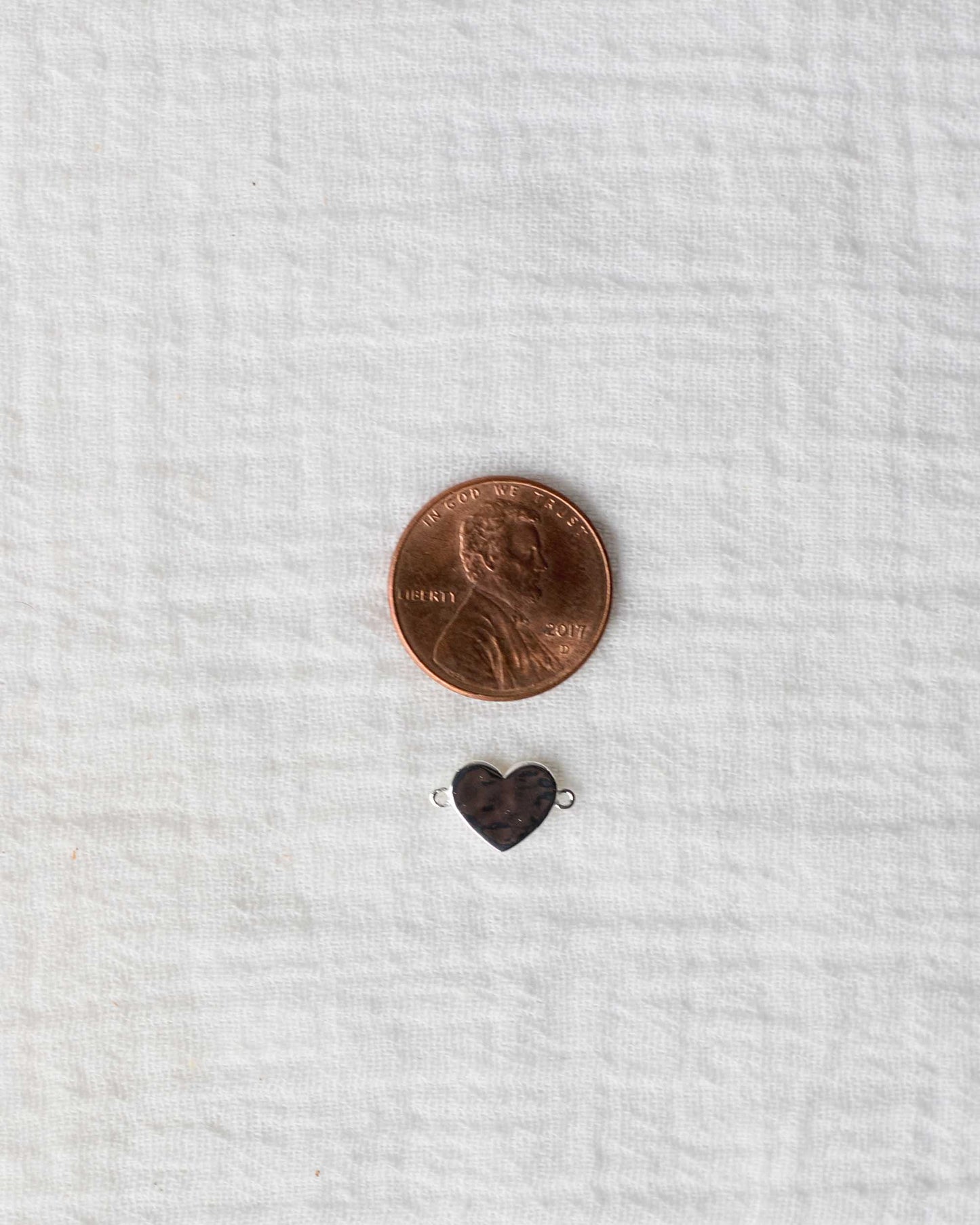 Hammered Texture Heart Connector, CN135