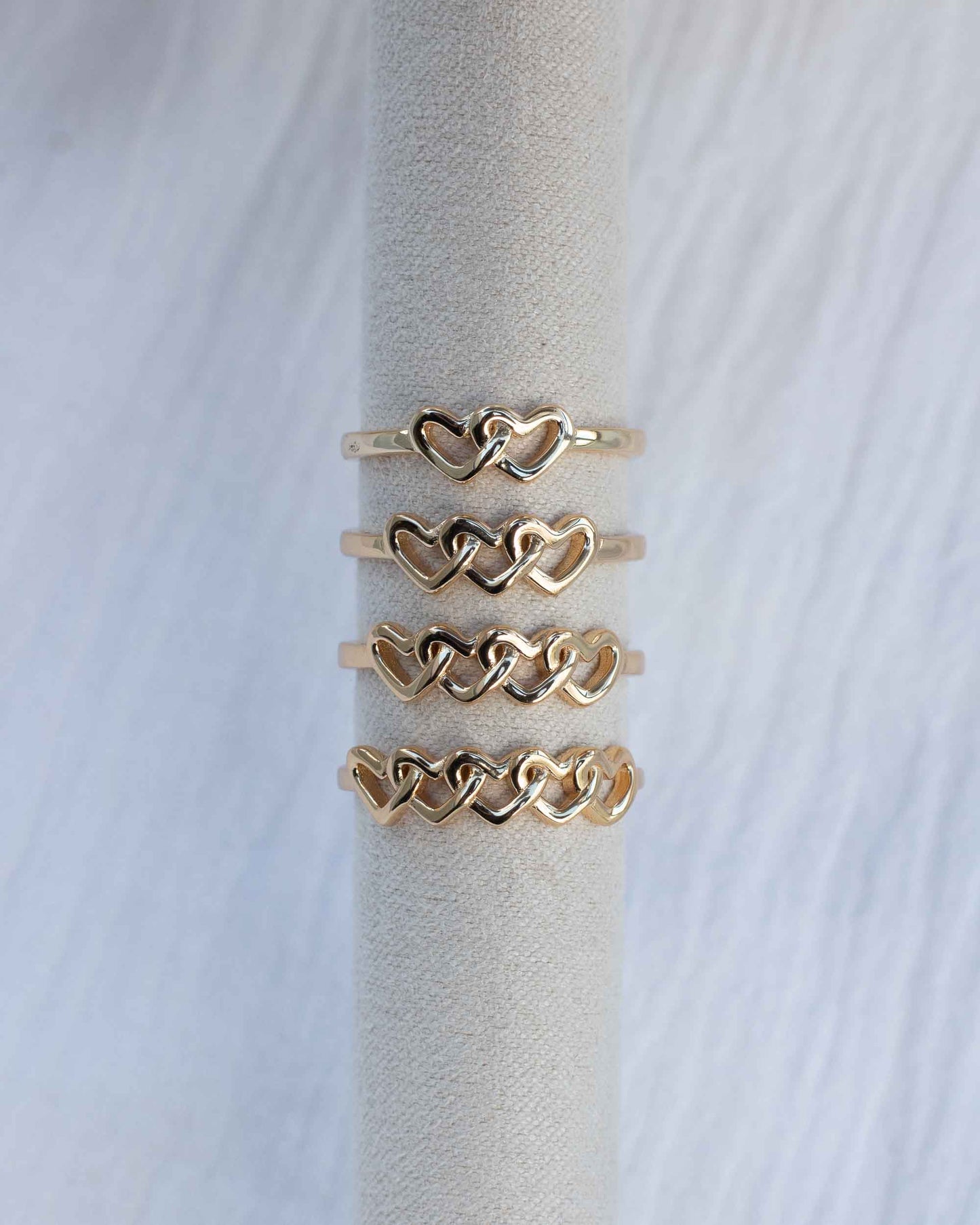 Linked Hearts Rings, R37