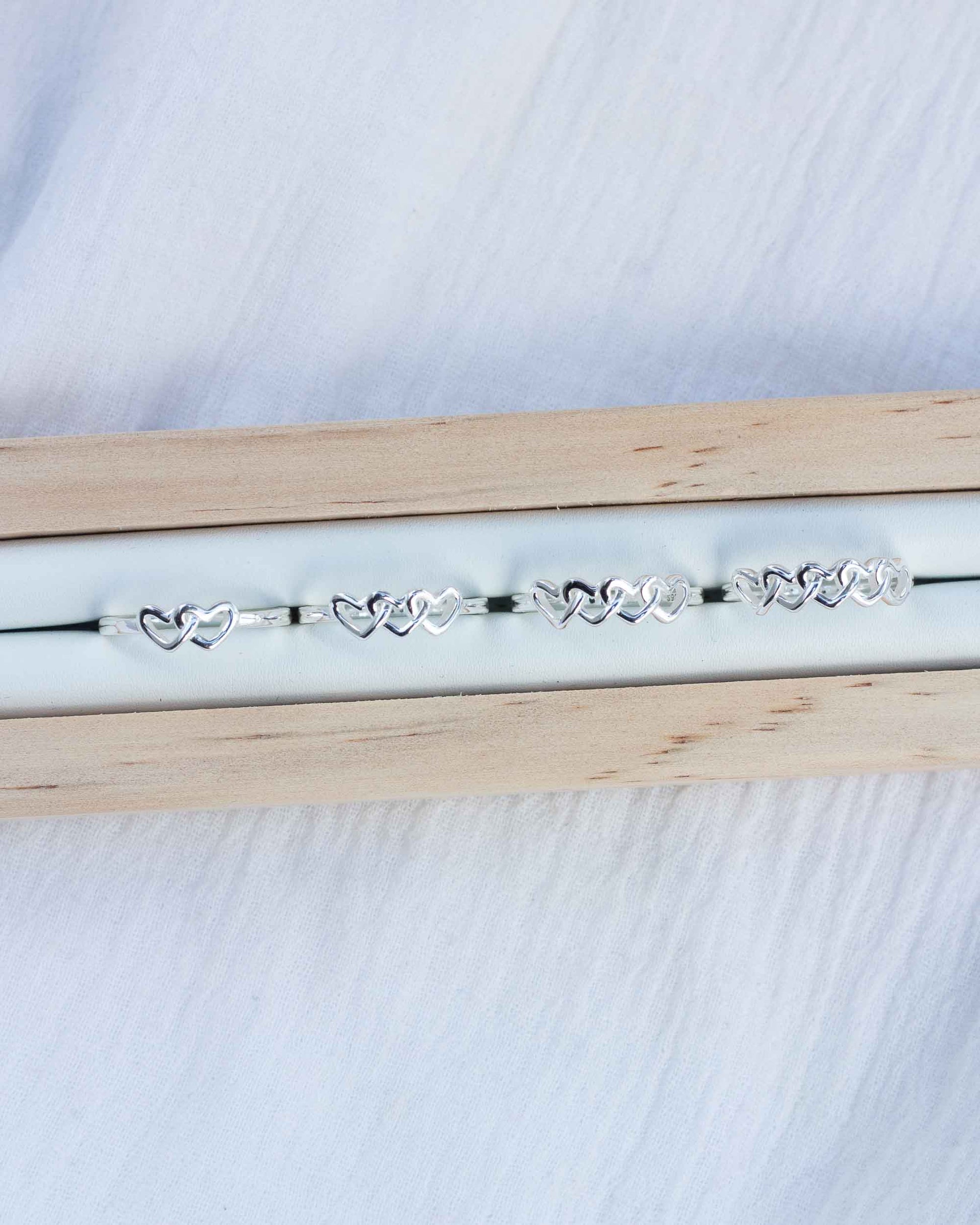 Linked Hearts Rings, R37