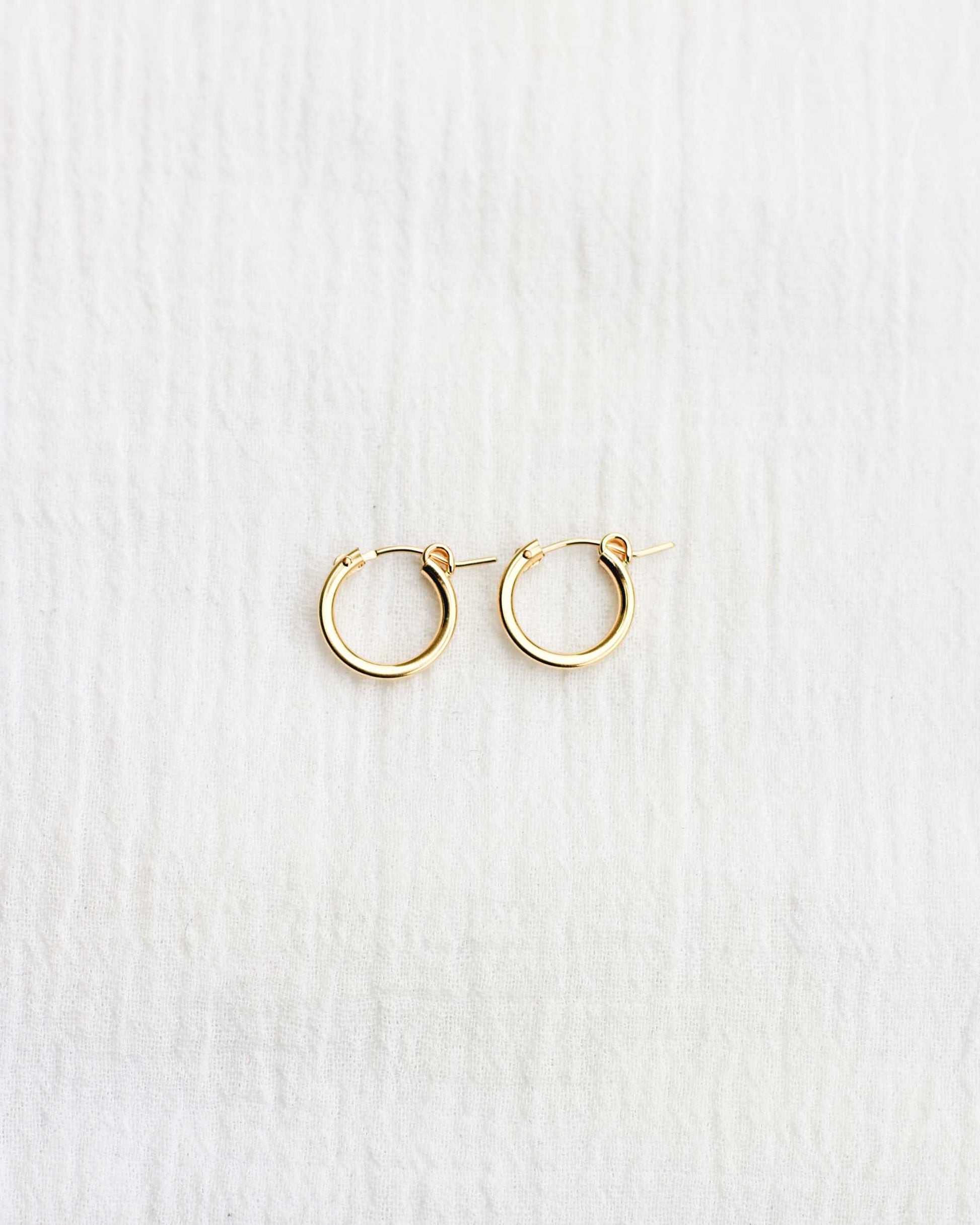 15mm Hoop Earrings, E35