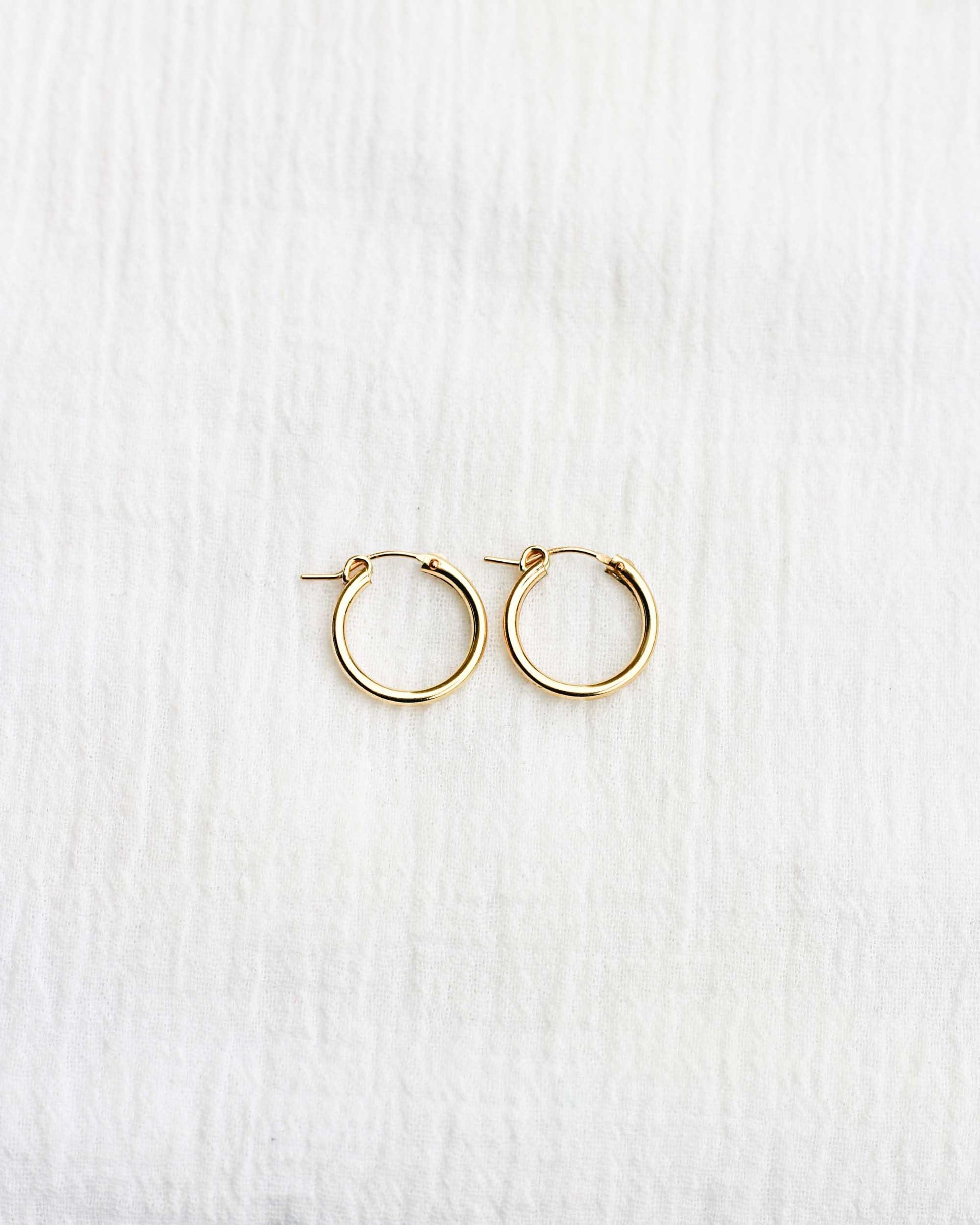 19mm Hoop Earrings, E36