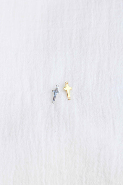 Cross with Genuine Cabochon Turquoise Connector, CN153