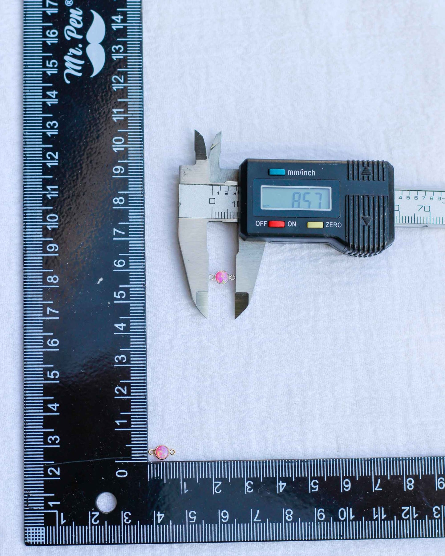 4mm Hot Pink Opal Connector, CN237