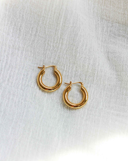 19.5mm Chunky Gold Plated Hoop Earrings, E18