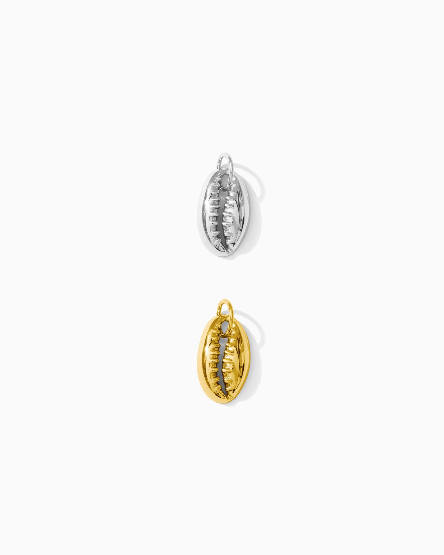 Cowrie Shell Charm, CH116