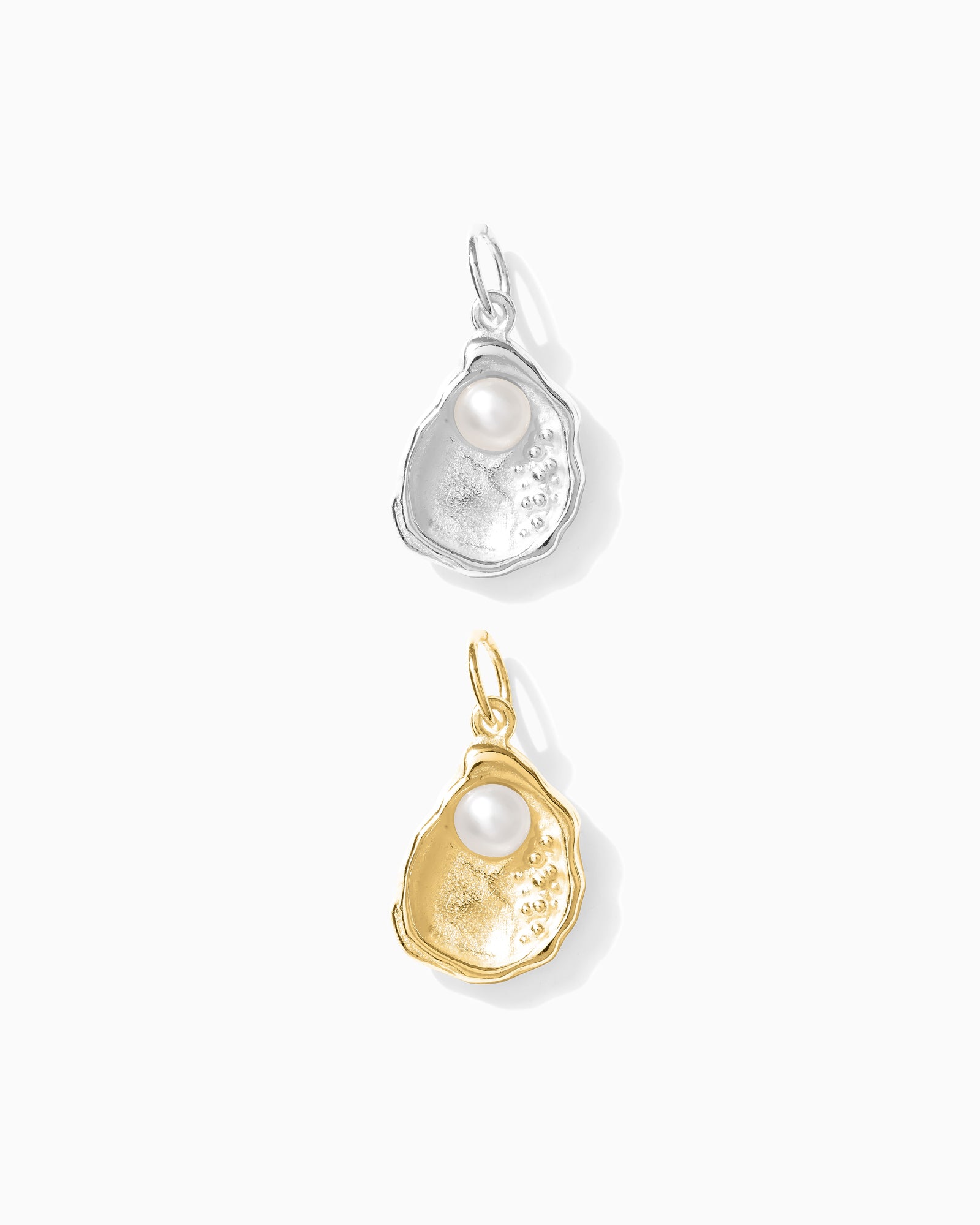 Oyster with Freshwater Pearl Charm, CH67