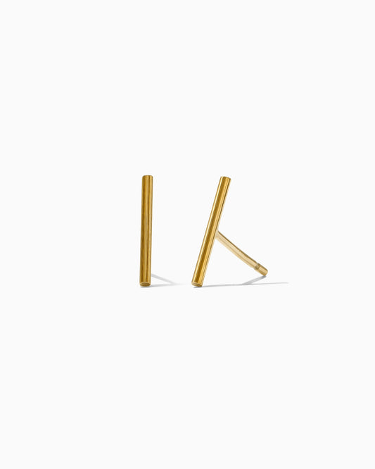 10mm Gold Bar Stud Earrings, E14