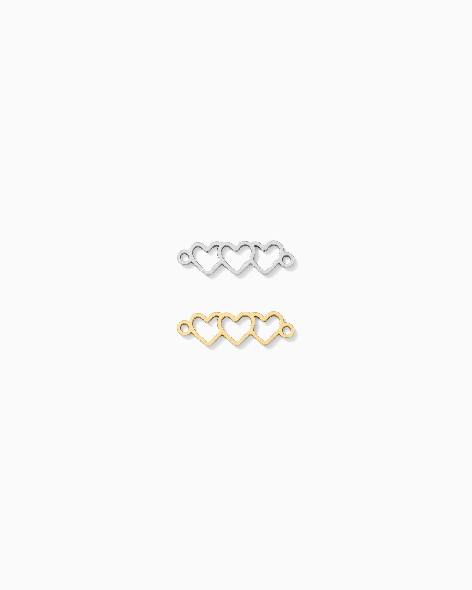 3 Linked Heart Outline Connector, CN437