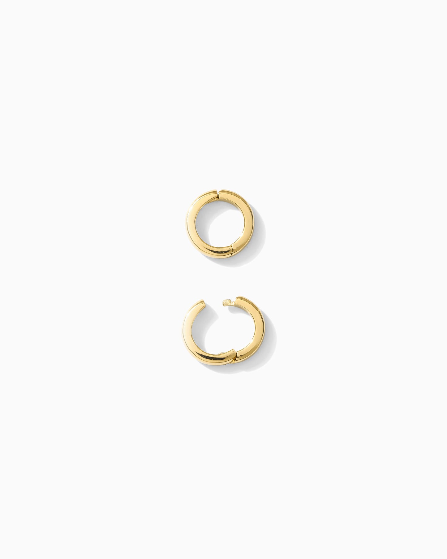 7.6mm Plain Circle Charm Enhancer, F20
