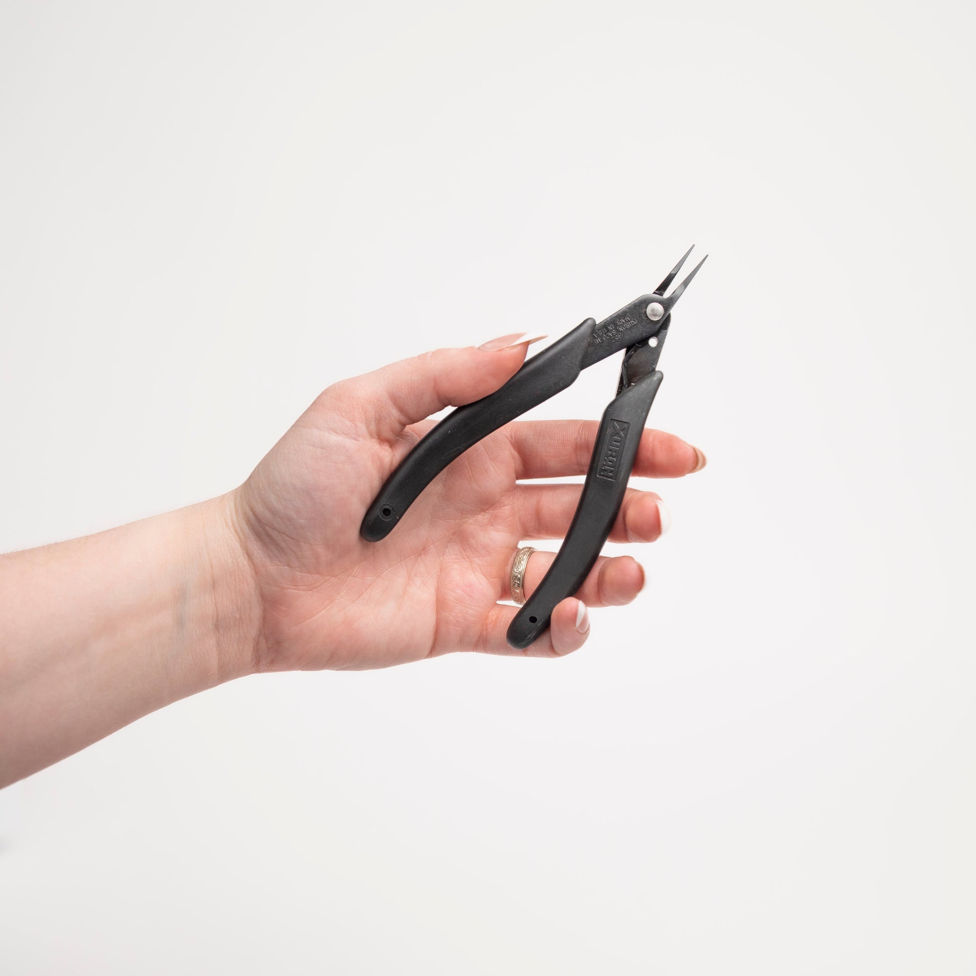 Micro Precision Plier for Permanent Jewelry