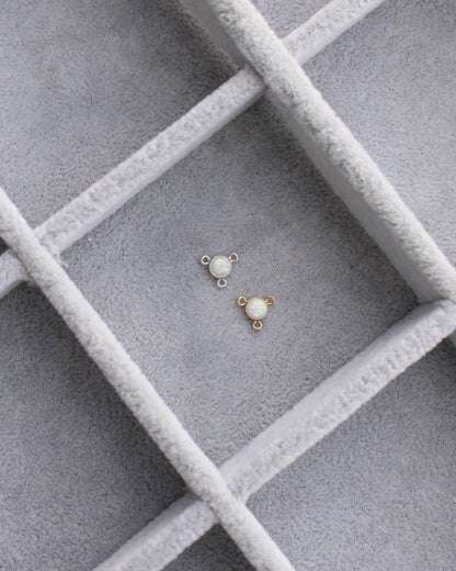 4mm White Opal Y Connector, CN493
