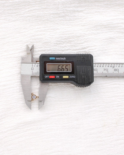 4mm White CZ Y Connector, CN494