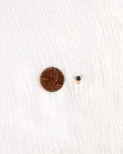 4mm Black CZ Y Connector, CN492
