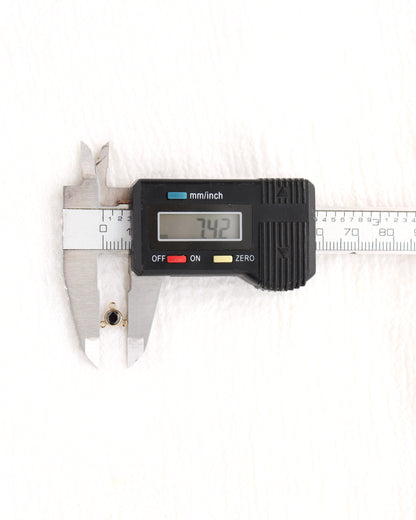 4mm Black CZ Y Connector, CN492