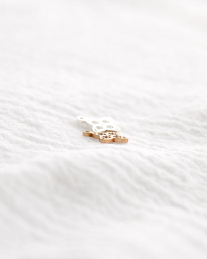 9mm 4 Leaf Clover Charm w/ CZ, CH360