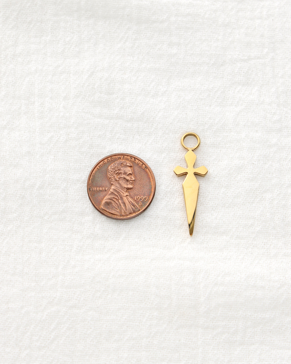 30mm Dagger PVD Charm, CH485