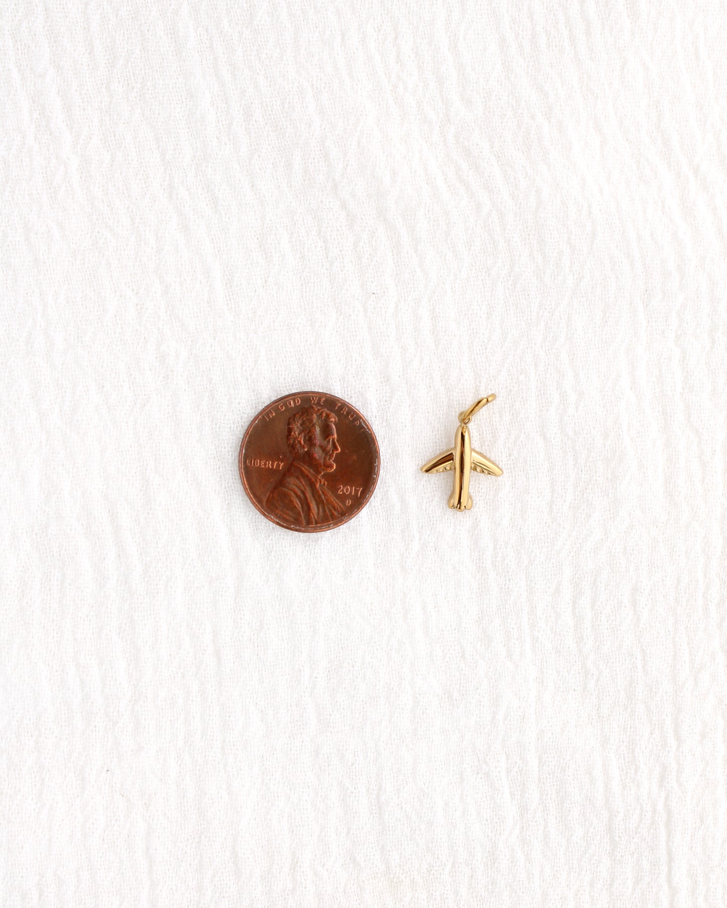 14mm Airplane PVD Charm, CH386