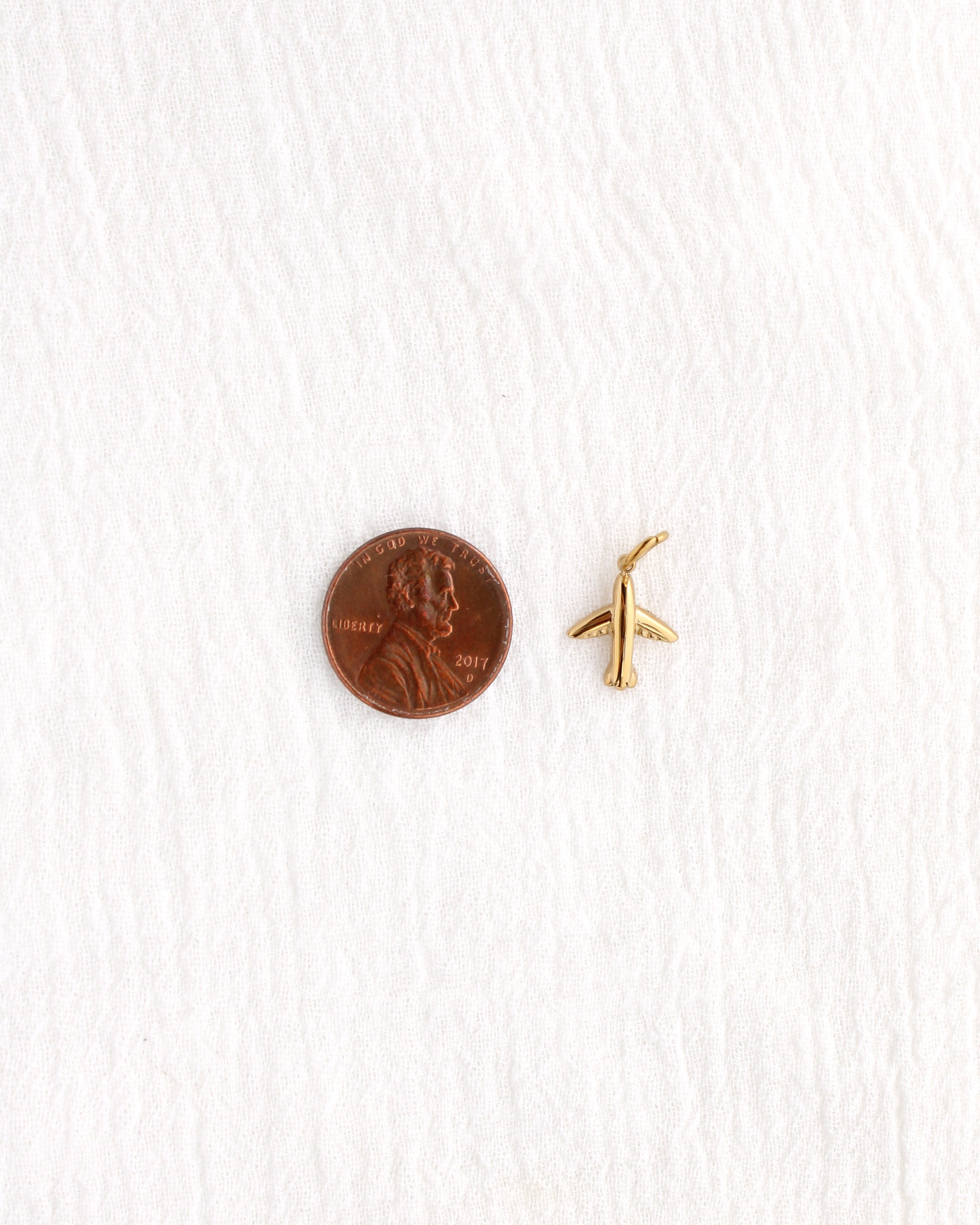 14mm Airplane PVD Charm, CH386