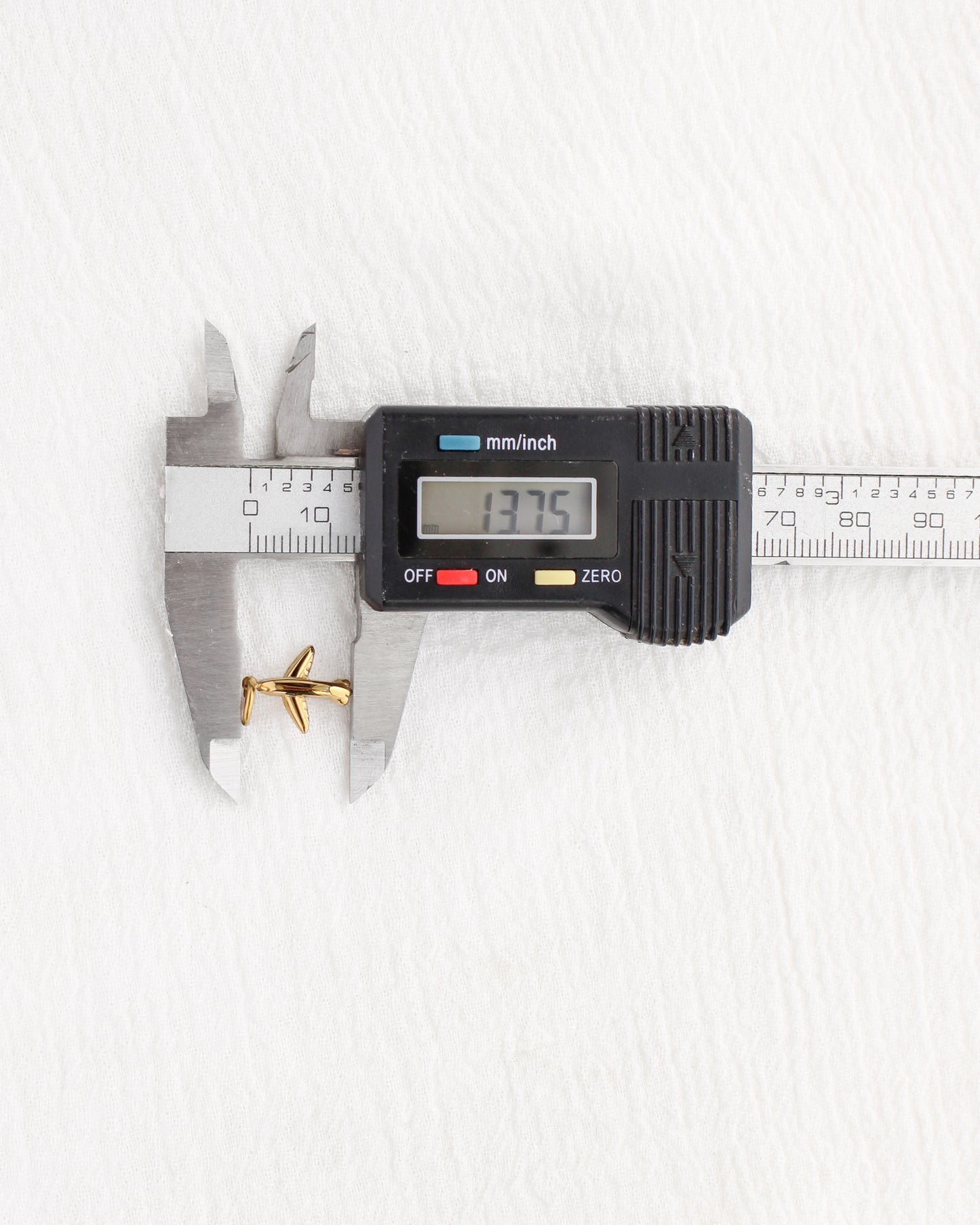 14mm Airplane PVD Charm, CH386