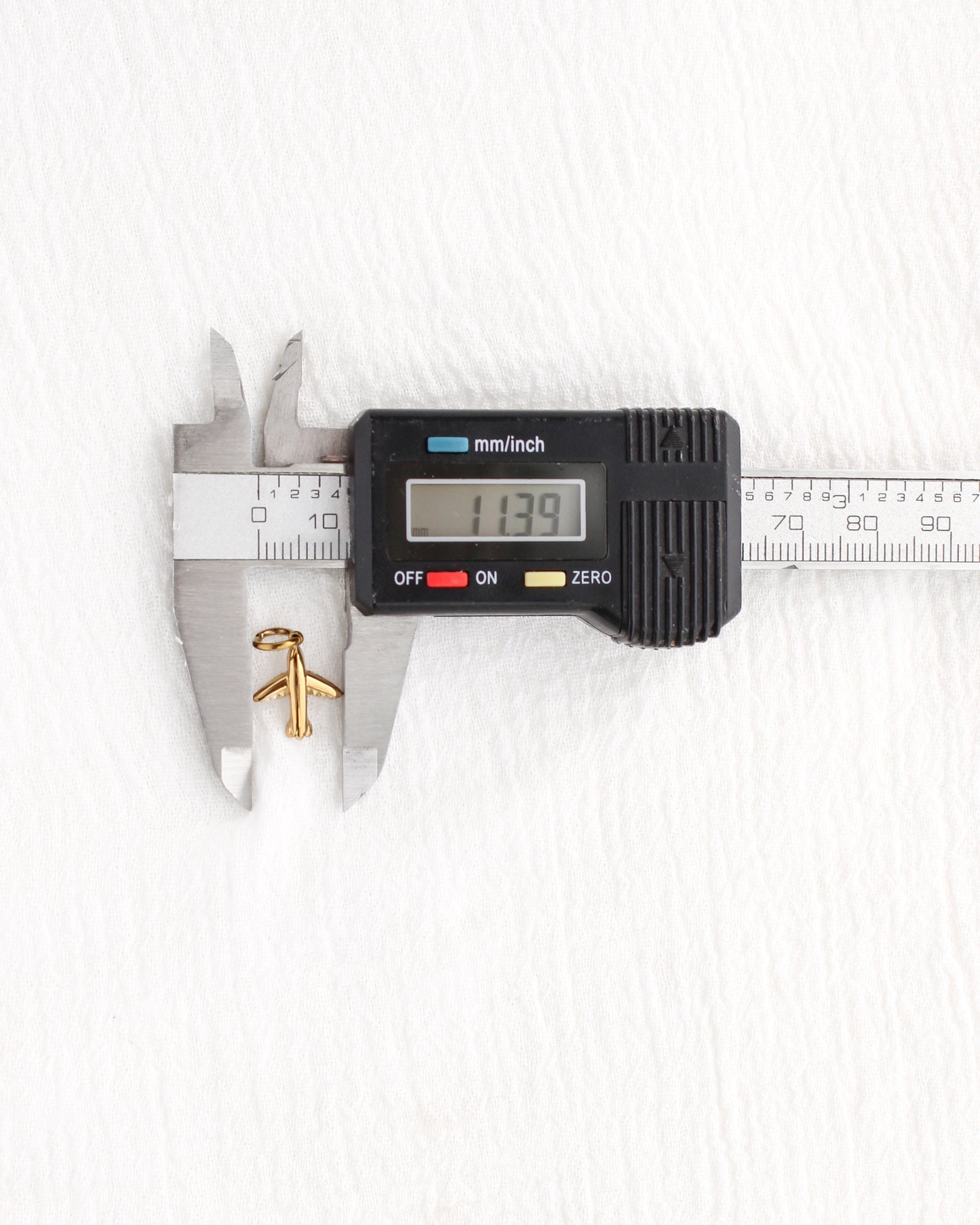14mm Airplane PVD Charm, CH386