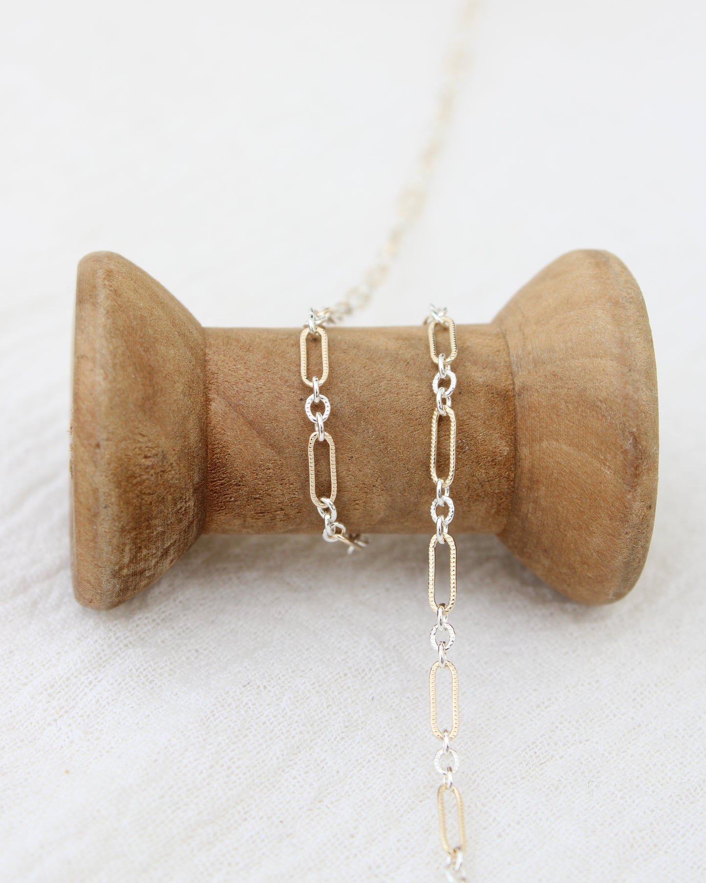 2.3mm Patterned Long and Short 1+3 Mixed Metal Chain, M243