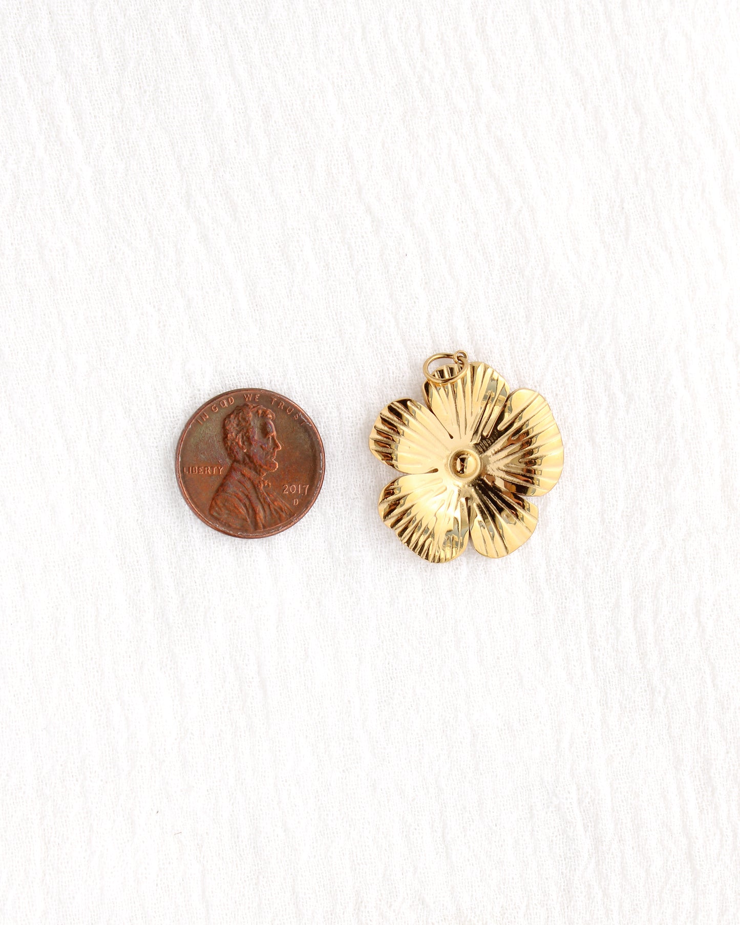 27mm Large Flower PVD Charm, CH406