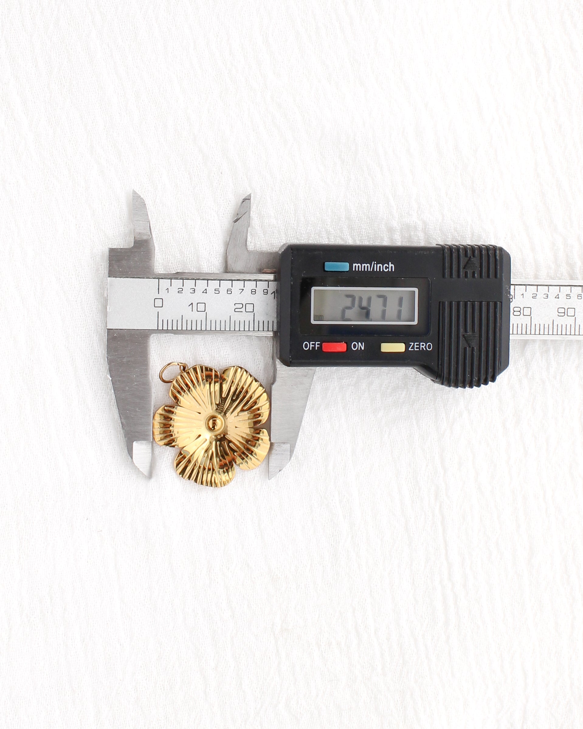 27mm Large Flower PVD Charm, CH406
