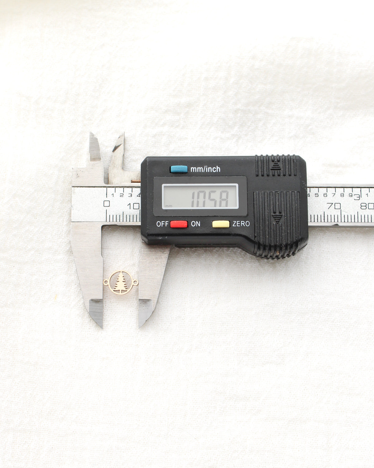 7mm Pine Tree Connector, CN506