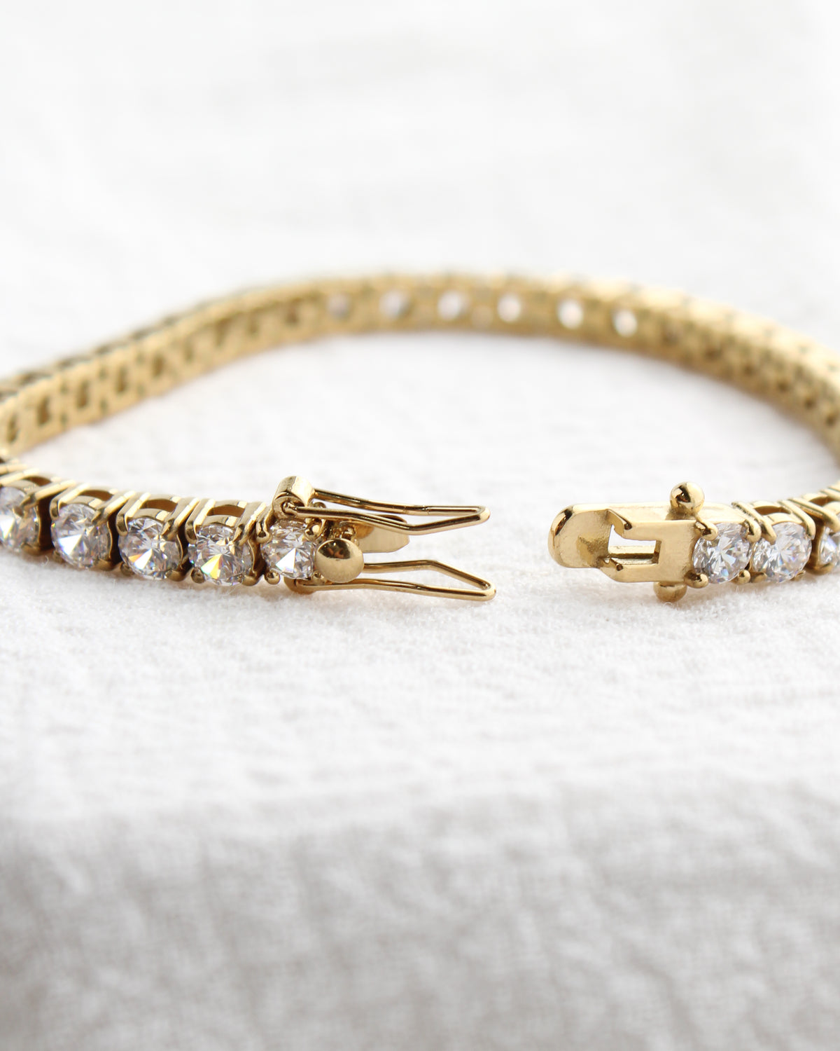 6.5" Tennis Bracelet , BR76