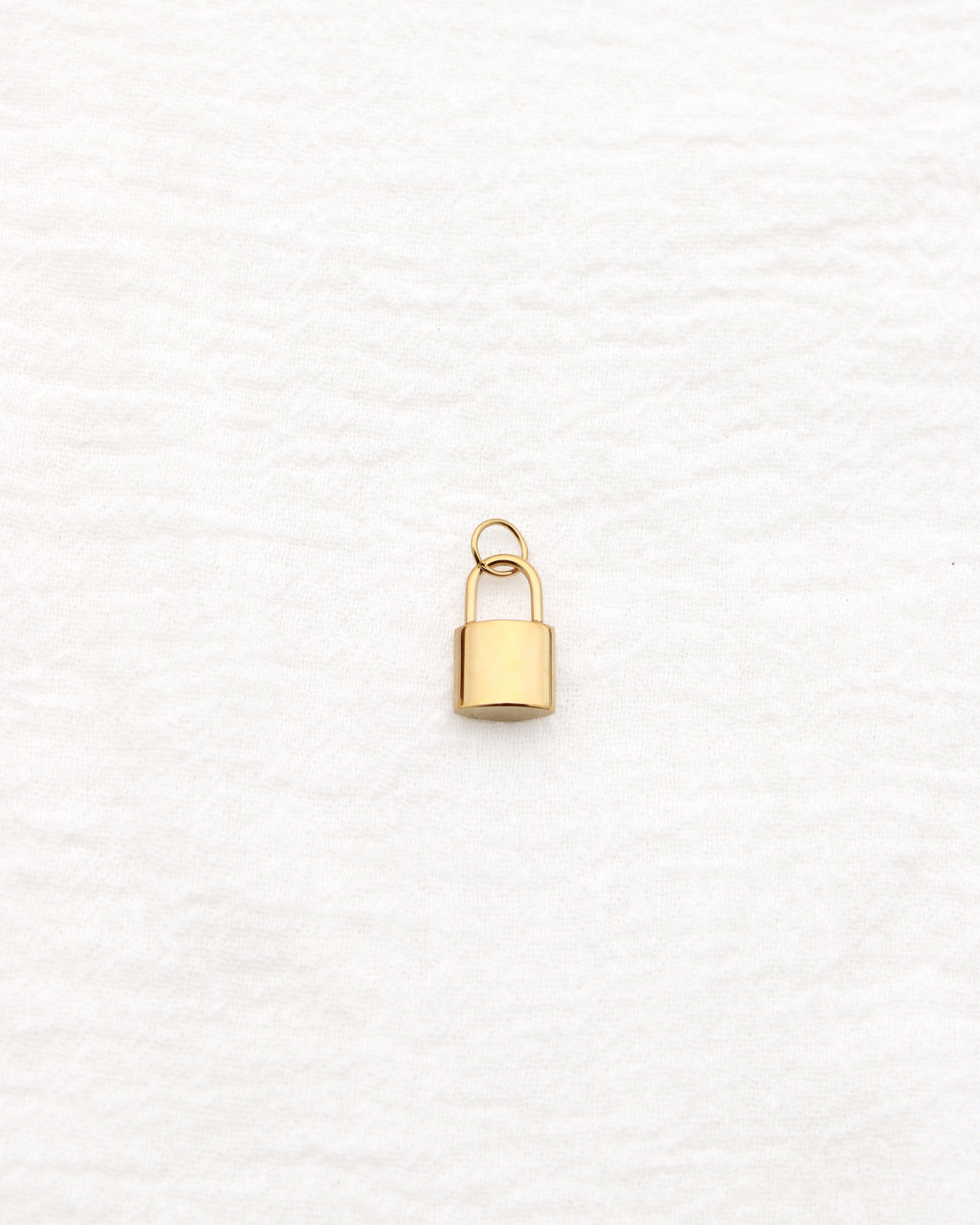 16mm Lock w/ Moon & Stars PVD Charm, CH393