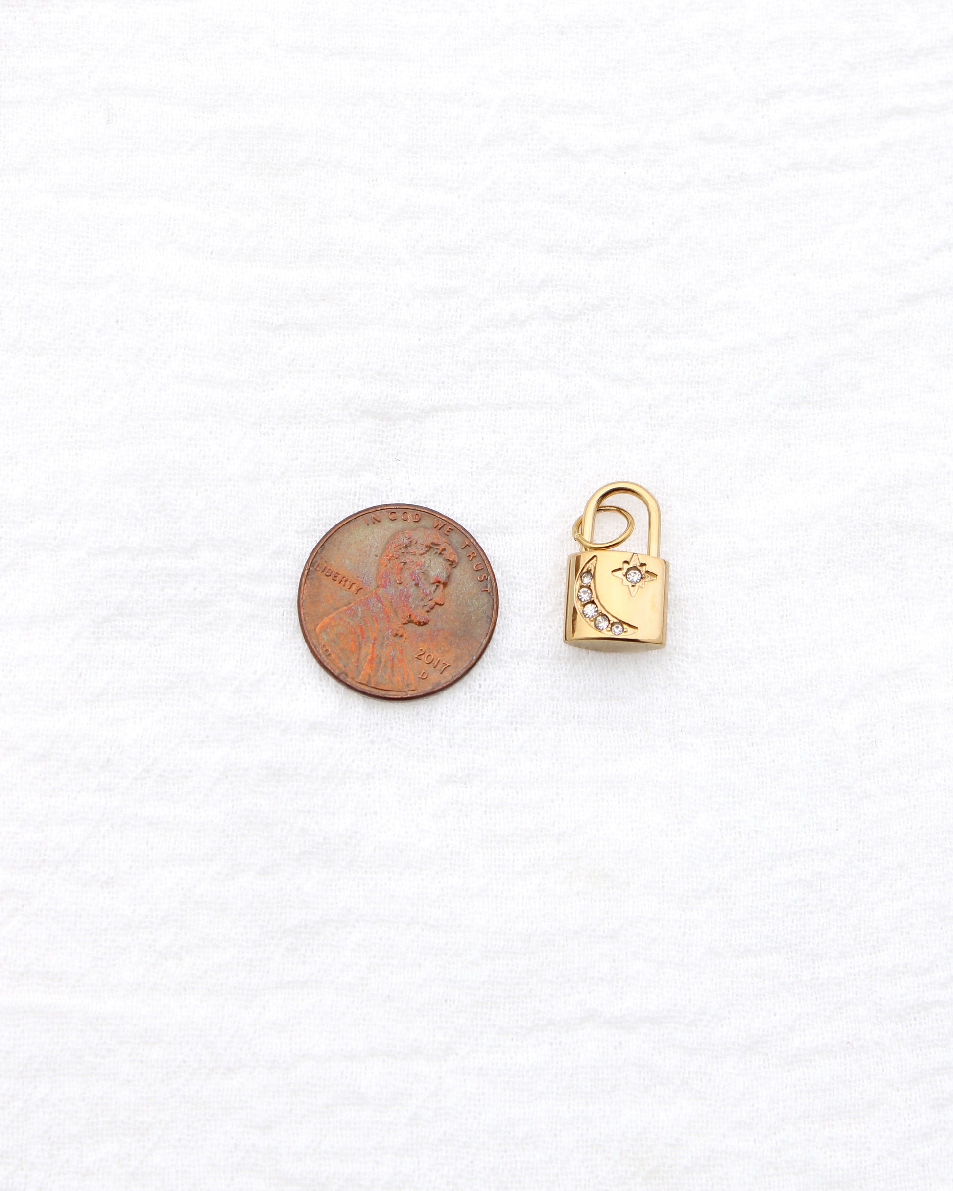 16mm Lock w/ Moon & Stars PVD Charm, CH393