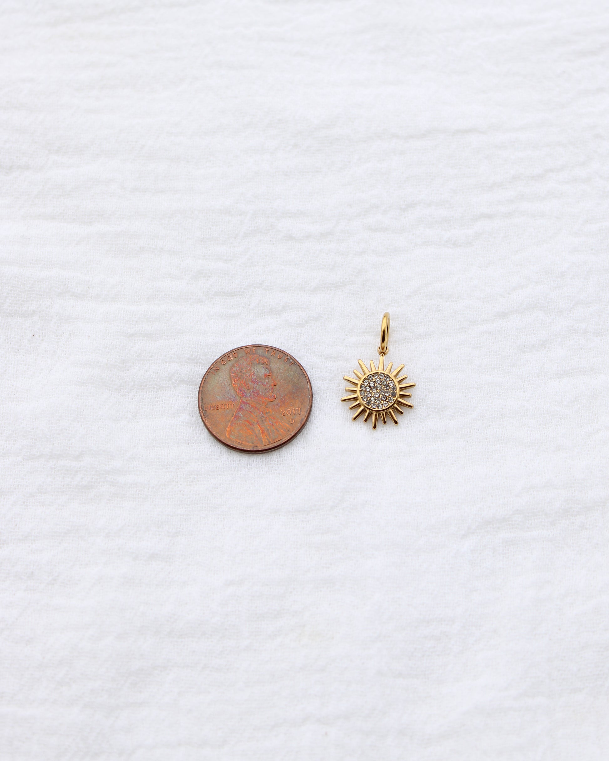 14mm Sun w/ Zircon PVD Charm, CH389