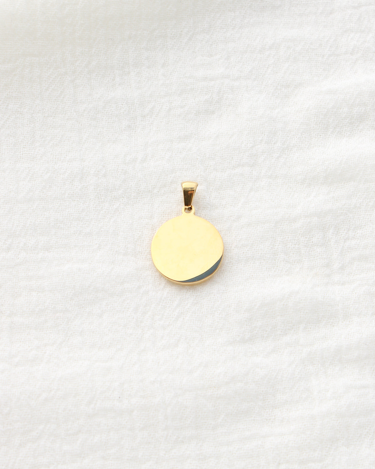 21mm Wave Disc PVD Charm, CH506